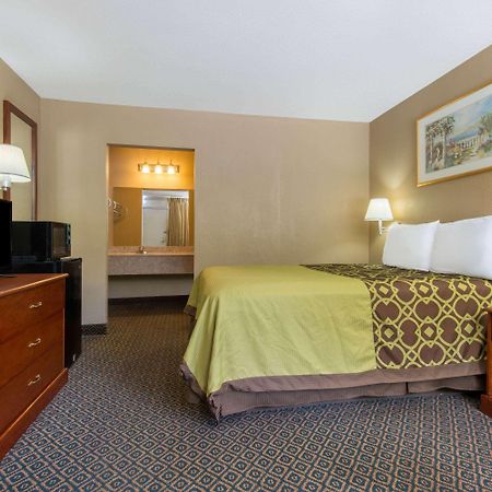 Days Inn By Wyndham Clanton Al Kültér fotó
