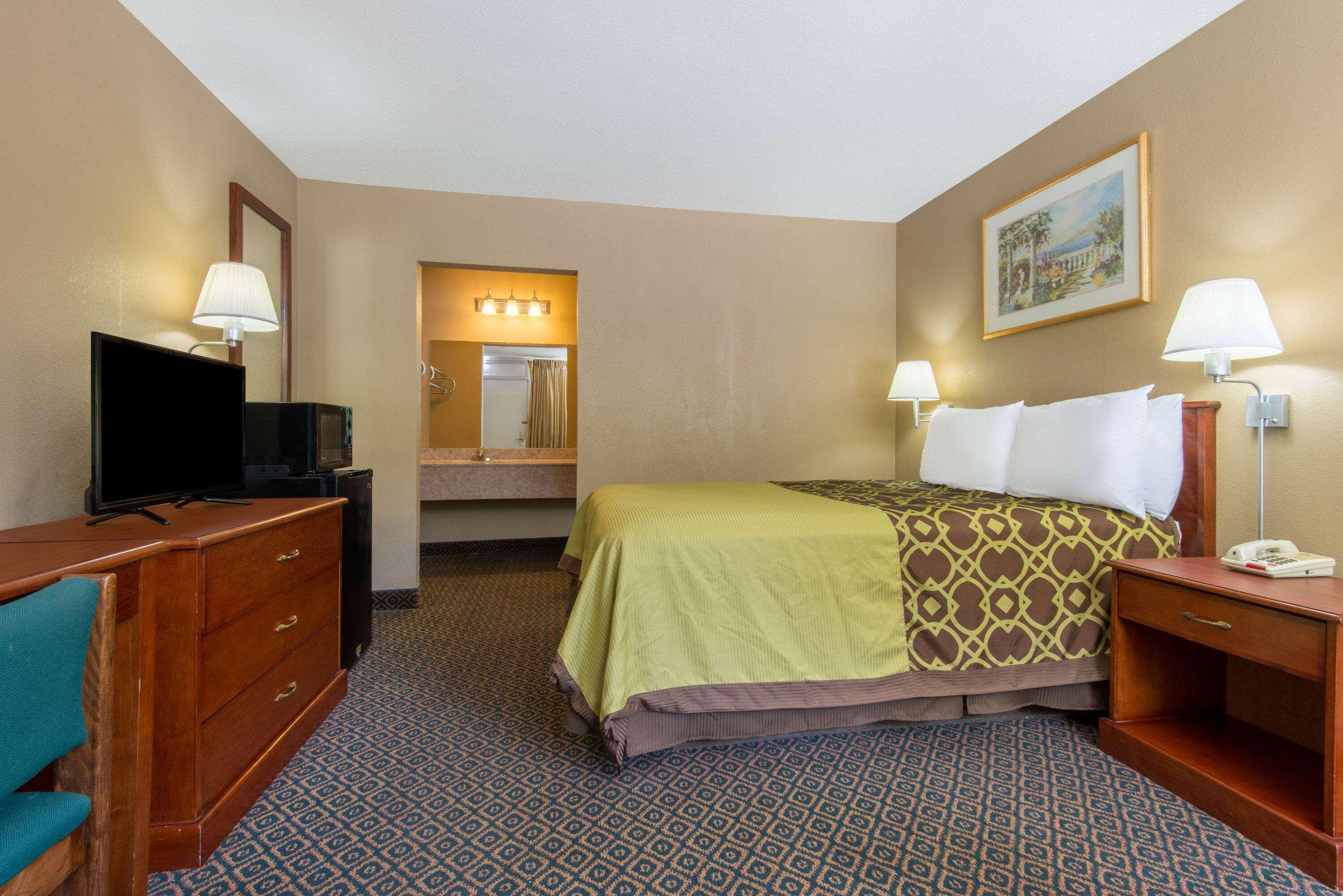 Days Inn By Wyndham Clanton Al Kültér fotó